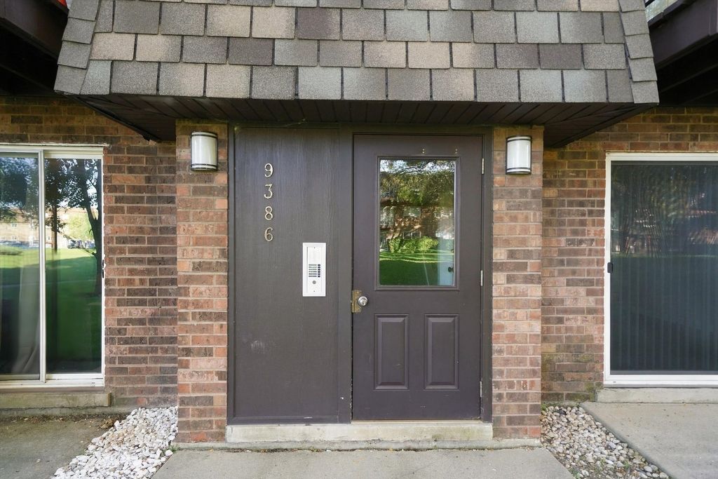 9386 Bay Colony Drive 1S, Des Plaines, IL 60016 — photo 3