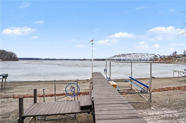 16870 Headland Avenue, Lake Milton, OH 44429