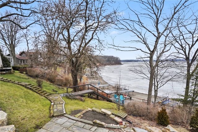 16870 Headland Avenue, Lake Milton, OH 44429