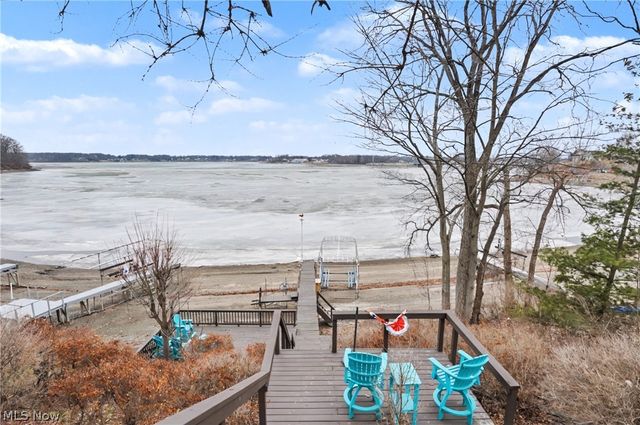 16870 Headland Avenue, Lake Milton, OH 44429