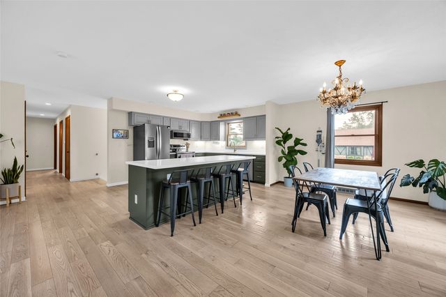 2509 Blue Ridge Drive NE, Cedar Rapids, IA 52402