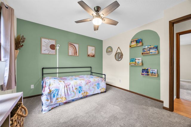 2509 Blue Ridge Drive NE, Cedar Rapids, IA 52402