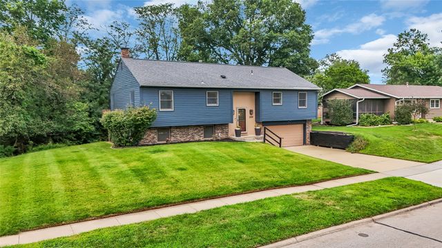 2509 Blue Ridge Drive NE, Cedar Rapids, IA 52402