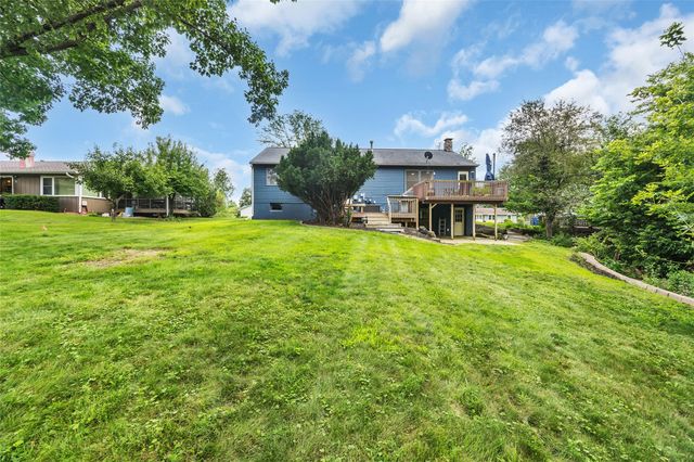 2509 Blue Ridge Drive NE, Cedar Rapids, IA 52402