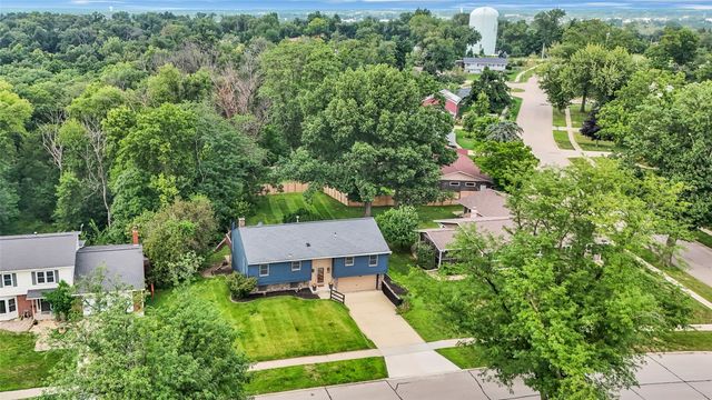2509 Blue Ridge Drive NE, Cedar Rapids, IA 52402