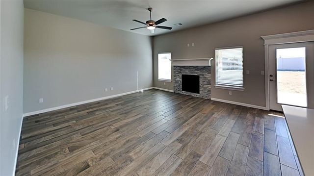 9025 NW 124th Street, Yukon, OK 73099