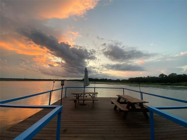 331 Egret Circle, East Tawakoni, TX 75472