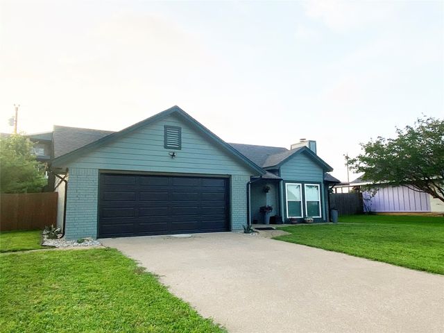 331 Egret Circle, East Tawakoni, TX 75472