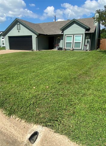 331 Egret Circle, East Tawakoni, TX 75472