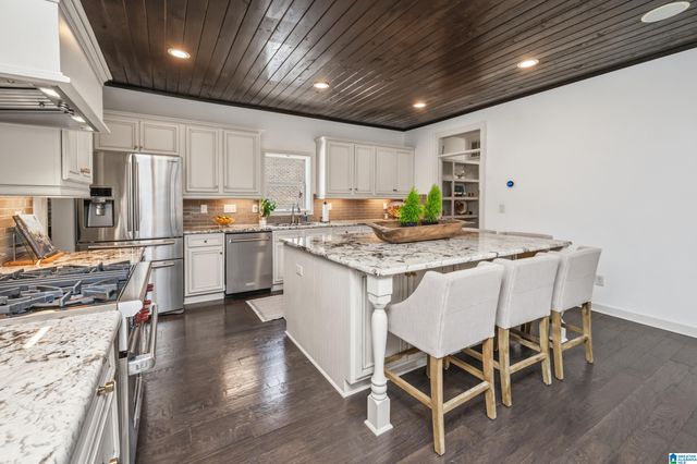 1578 JAMES HILL COVE, Hoover, AL 35226