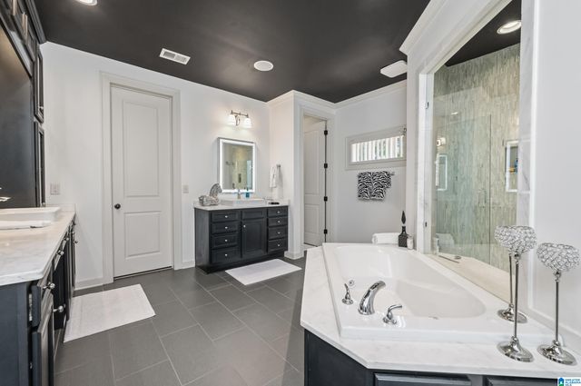 1578 JAMES HILL COVE, Hoover, AL 35226