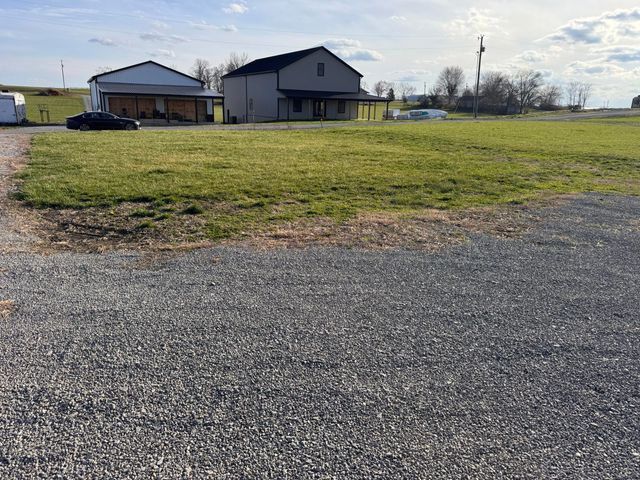 118 Wolf Creek Hollow Road, Russell Springs, KY 42642