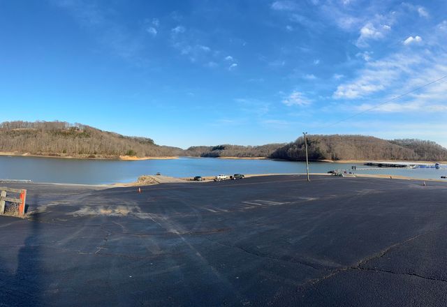 118 Wolf Creek Hollow Road, Russell Springs, KY 42642