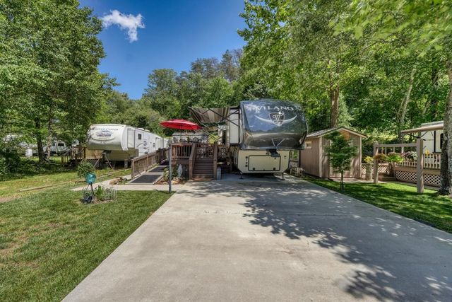 391 Conley Creek Circle, Blairsville, GA 30512