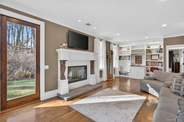 221 Smith Clove Road, Highland Mills, NY 10930