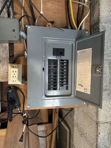 816 S Monroe Street, Stoughton, WI 53589