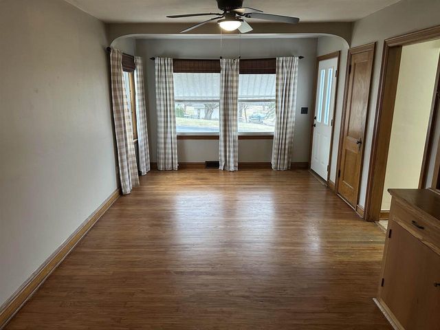 816 S Monroe Street, Stoughton, WI 53589