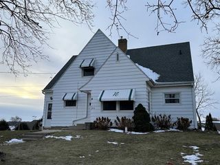 816 S Monroe Street, Stoughton, WI 53589