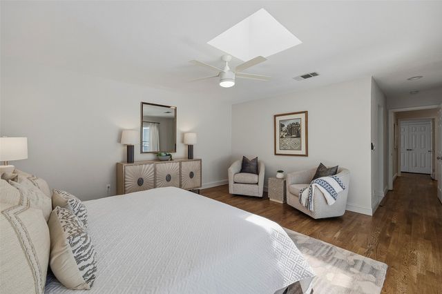 4817 Winthrop Avenue E, Fort Worth, TX 76116