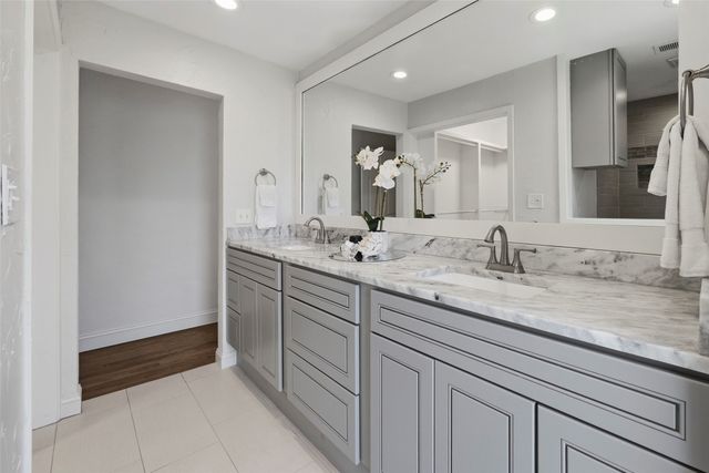 4817 Winthrop Avenue E, Fort Worth, TX 76116