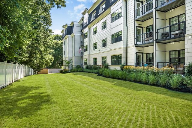 20 Audubon Way U 102, Canton, MA 02021