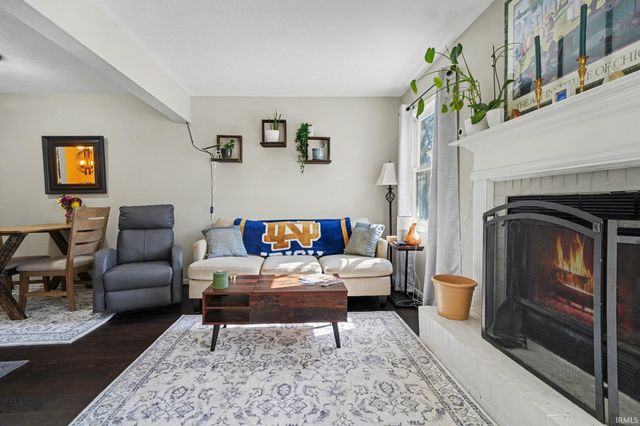 1433 N Oakhill Drive, South Bend, IN 46637