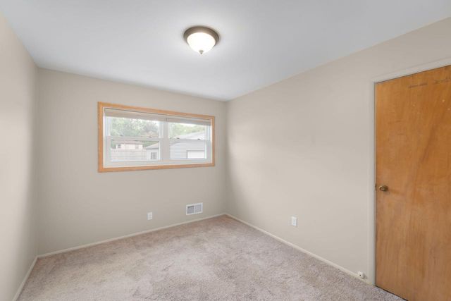 1325 Blake AVENUE, South Milwaukee, WI 53172