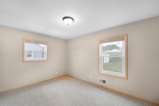 1325 Blake AVENUE, South Milwaukee, WI 53172