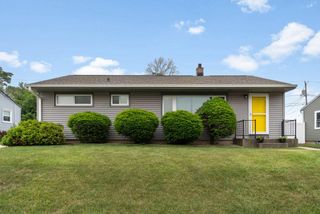 1325 Blake AVENUE, South Milwaukee, WI 53172