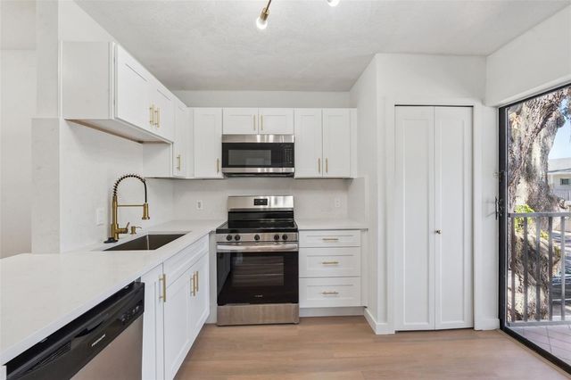 1100 DELANEY AVENUE D23, Orlando, FL 32806