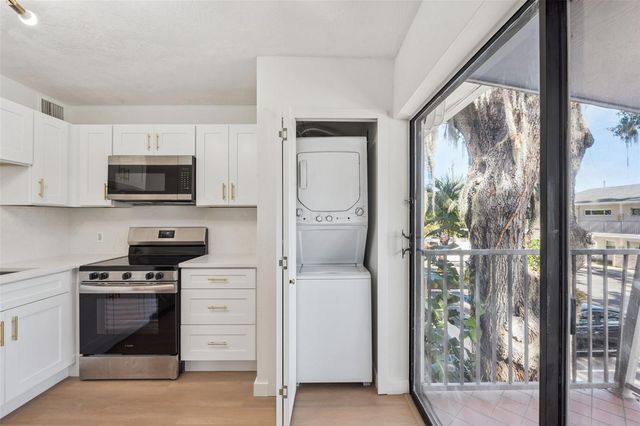 1100 DELANEY AVENUE D23, Orlando, FL 32806