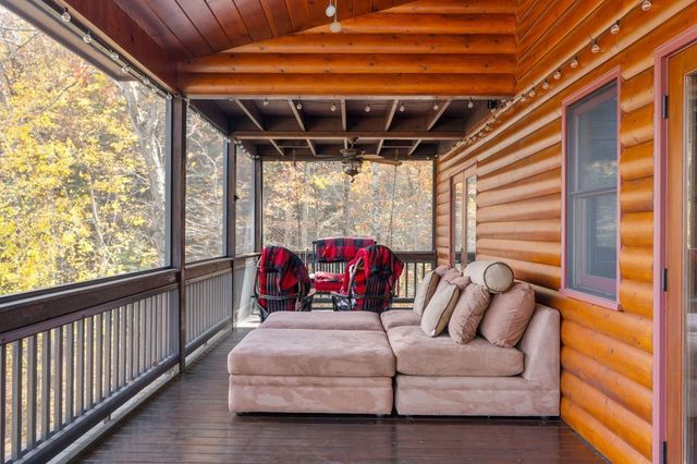 247 Toccoa Overlook Drive, Blue Ridge, GA 30513