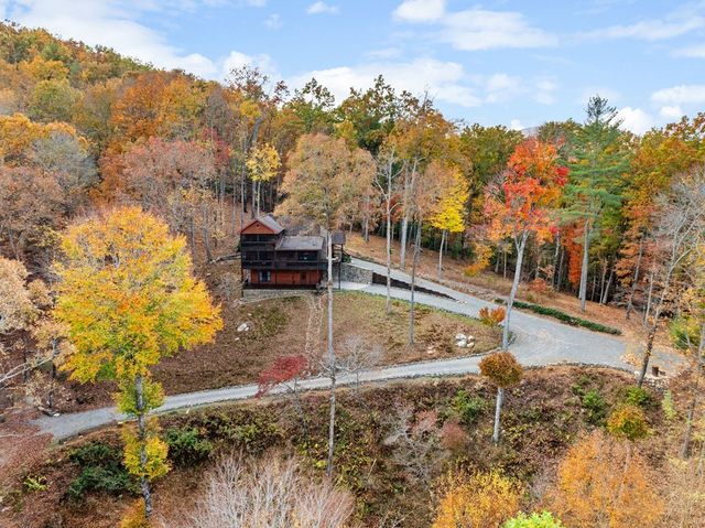247 Toccoa Overlook Drive, Blue Ridge, GA 30513