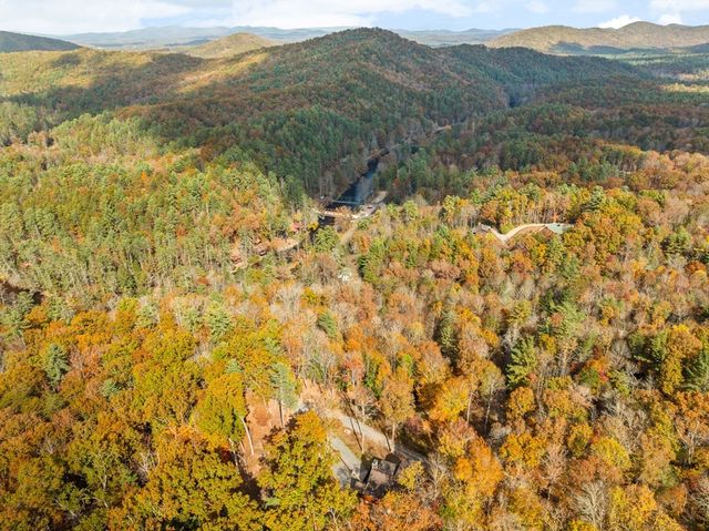 247 Toccoa Overlook Drive, Blue Ridge, GA 30513