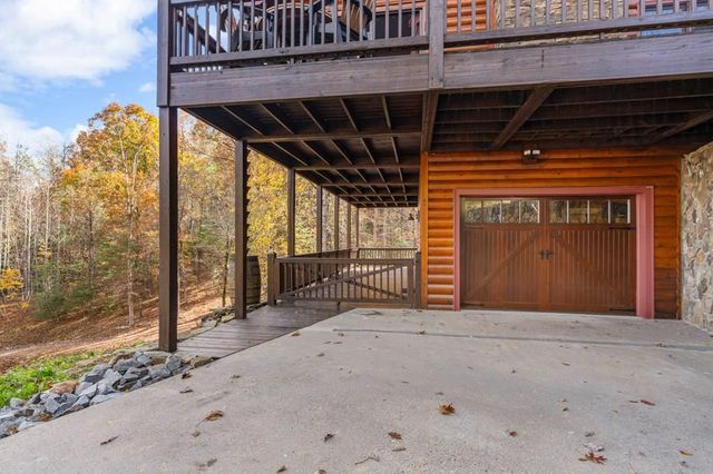 247 Toccoa Overlook Drive, Blue Ridge, GA 30513