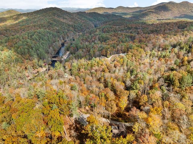 247 Toccoa Overlook Drive, Blue Ridge, GA 30513