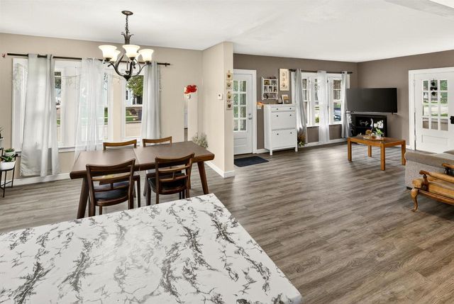 315 N Chatham Street, Janesville, WI 53548