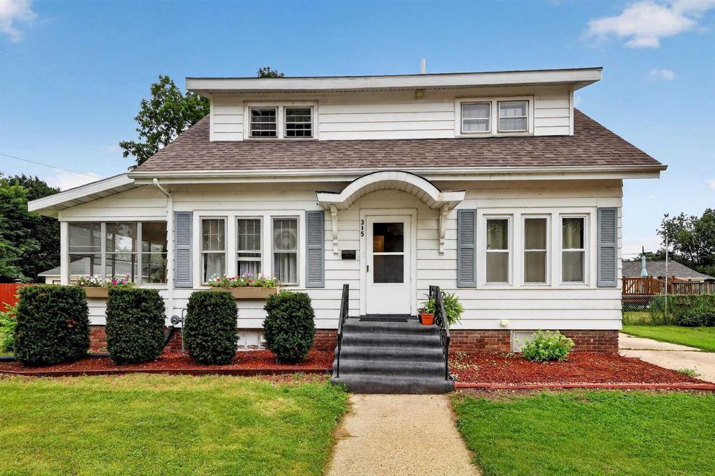315 N Chatham Street, Janesville, WI 53548