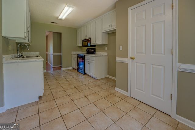 1615 Clairmont Lane SW, Conyers, GA 30094