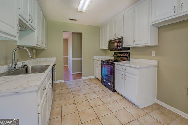 1615 Clairmont Lane SW, Conyers, GA 30094