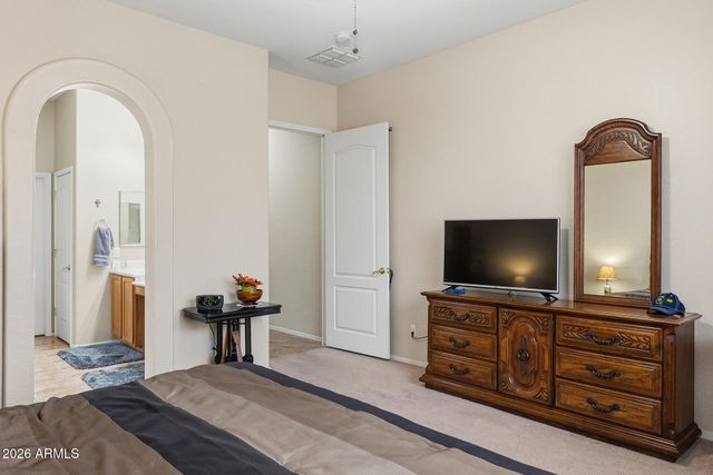 3022 W LANGUID Lane, Phoenix, AZ 85086