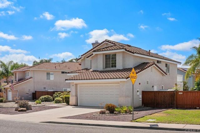 116 Silvercreek Drive, Santee, CA 92071