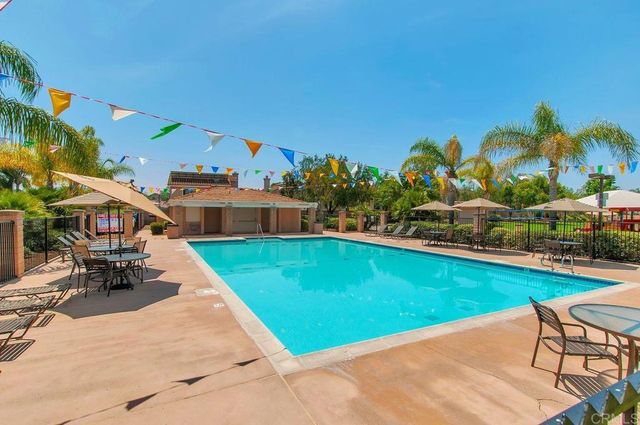 116 Silvercreek Drive, Santee, CA 92071