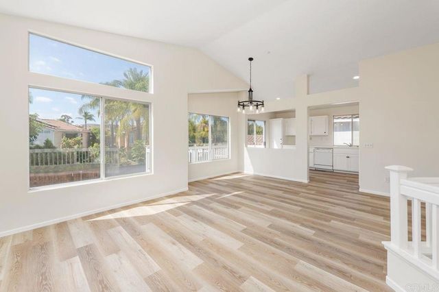 116 Silvercreek Drive, Santee, CA 92071