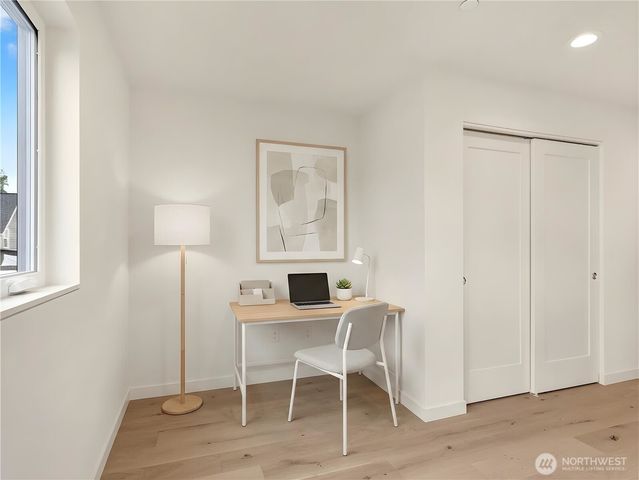 1412 A N 47th Street, Seattle, WA 98103
