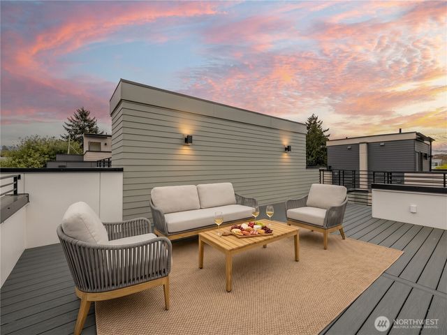 1412 A N 47th Street, Seattle, WA 98103