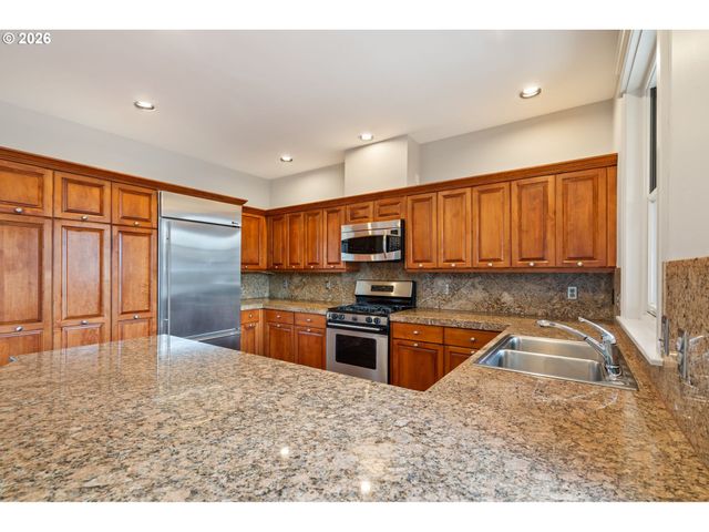6248 Ne BRIGHTON St, Hillsboro, OR 97124