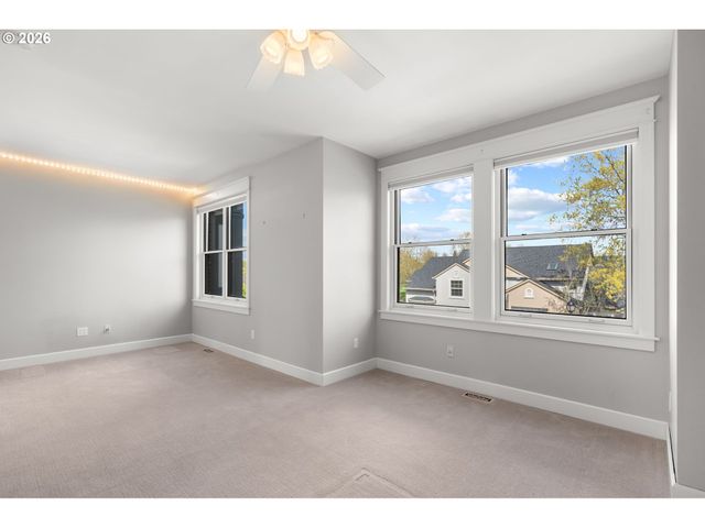 6248 Ne BRIGHTON St, Hillsboro, OR 97124