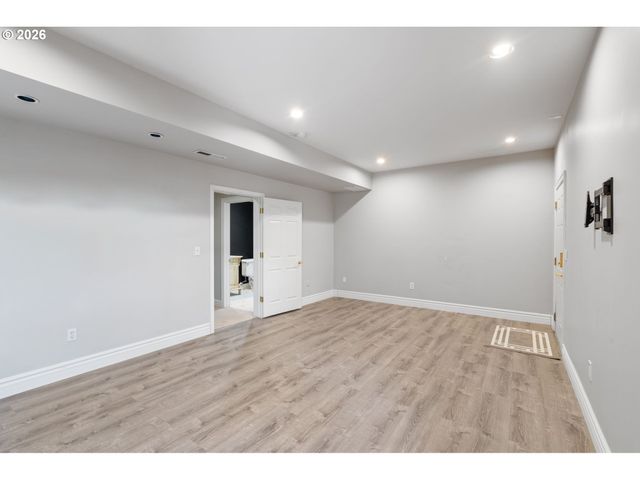 6248 Ne BRIGHTON St, Hillsboro, OR 97124