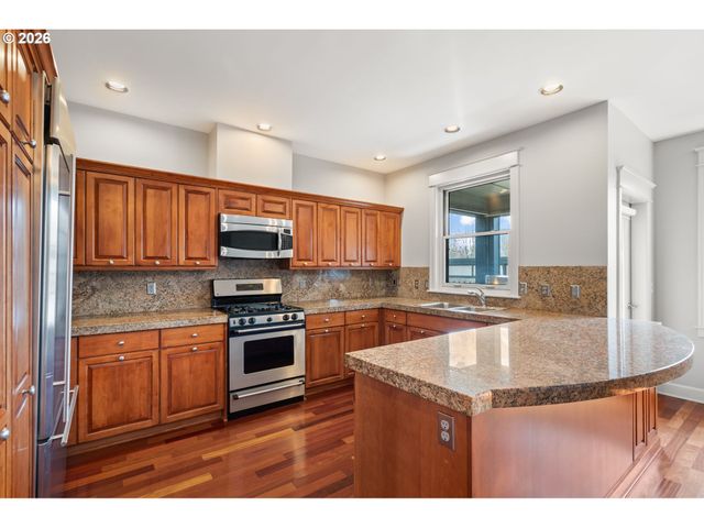 6248 Ne BRIGHTON St, Hillsboro, OR 97124